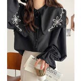 【mily bilet】クラシカルさとモダンさを両立。花刺繍ケープブラウス | Classical Elf  | 詳細画像30 