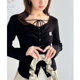 ブラック | デコルテ華奢魅せ。チョーカー紐＆ブローチ付き胸シャーリングニットプルオーバー | Classical Elf 