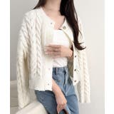 ホワイト | 【mily bilet】ふわっと可愛く、きらっと上品。エンブレムボタンケーブルシ… | Classical Elf