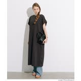 ［Brown］ | 〈26ss新色登場〉エンボスボートネックワンピース【速乾・イージーケア】 | coca