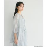 軽やかな透け感とフレアシルエットが魅力のシアーフレアブラウス | coca | 詳細画像8 
