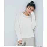 ［White］ | シリーズ累計79万枚突破！しっとり柔らかな素材のドルマンVネックニット | coca