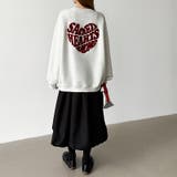 後ろ姿まで可愛い。サガラ刺繍ハートロゴトレーナー スウェット ロゴトレーナー | COCOMOMO | 詳細画像22 