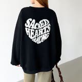 後ろ姿まで可愛い。サガラ刺繍ハートロゴトレーナー スウェット ロゴトレーナー | COCOMOMO | 詳細画像52 