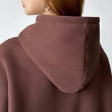 着るだけで今っぽい、デイリーに使えるカレッジロゴパーカー オーバーサイズ パーカー | COCOMOMO | 詳細画像10 