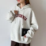 着るだけで今っぽい、デイリーに使えるカレッジロゴパーカー オーバーサイズ パーカー | COCOMOMO | 詳細画像18 