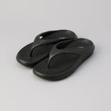 BLACK | FORM THONG SANDALS | coen【men】