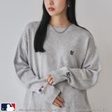LT.GRAY | 【スポーティ×ガーリー好バランス】MLB別注ワンポイントロゴクルーネックニット | coen【women】