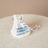 WHITE | ロゴ刺繍 ミニ巾着ポーチキーホルダー | coen【women】