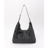 ブラック | 合皮タッセル付きビッグショルダーバッグ | ikka