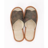 ブラウン | 絵画プリントモリスフルーツクロススリッパ | ikka 