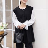 ブラック | ペプラムシルエット ボタン付き ラウンドネック | Doux Belle 