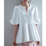 ホワイト | パール付きキーネックブラウス | SAISON DE PAPILLON