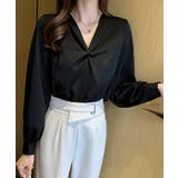 ブラック | フロントツイストVネックとろみサテンブラウス【SHOPLIST限定 新作 春 | SEU