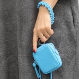 サックスブルー | ペルケ perche / 蛍光レザーストラップ付き・チャームポーチショルダー | UNBILLION