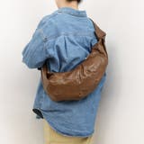 チョコ | カシュカシュ cachecache / ムーン型ボディバッグ | UNBILLION