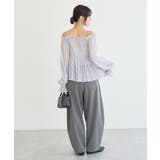 シャーリングフリルオフショルブラウス | earth music&ecology  | 詳細画像12 