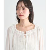シャーリングフリルオフショルブラウス | earth music&ecology  | 詳細画像13 