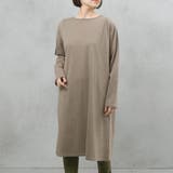モカ | ヘビーウェイトロングスリーブタック使いワンピース | FashionBerry