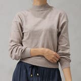 グレージュ | 【洗えるニットシリーズ】もちもちニット ドロップショルダークルーネックニット | FashionBerry
