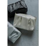 ベージュ | niana ニアナ タックデザインシャイニーバッグ | Fashion Letter