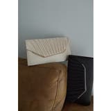 ベージュ | niana ニアナ プリーツスクエアクラッチバッグ | Fashion Letter