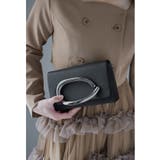 ブラック | niana ニアナ ビッグメタルモチーフクラッチバッグ | Fashion Letter