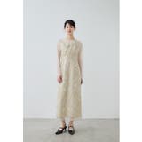 ベージュ | niana ニアナ プリーツフロントフラワードレス | Fashion Letter