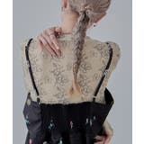 アイボリー×ブラック | etoll エトル ラインフラワークルーネックシアートップス | Fashion Letter