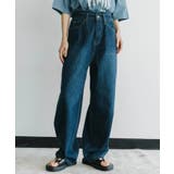 立体的なカーブシルエットで、旬のレッグラインを描くカーブデニムパンツ | refinedworks | 詳細画像16