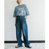 立体的なカーブシルエットで、旬のレッグラインを描くカーブデニムパンツ | refinedworks | 詳細画像18