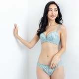 セージグリーン | 自然体の「可愛さ」軽いつけごこちが魅力のナチュラルバストメイク 「パルテール」 | fran de lingerie