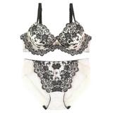 ロマンチックな華ありランジェリーしっかり盛胸&安定感◎ 「クラシカルフローラル | fran de lingerie | 詳細画像2