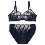刺繍レースのベーシックデザイン自分らしいバストに 「フランスタンダード004 | fran de lingerie | 詳細画像5