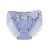 リュクスが寄り添うGRACE soin Luminousヒップに心地よくフィット… | fran de lingerie | 詳細画像2 