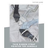 華奢な細リボンで旬のトレンド。細リボンストラップポインテッドトゥサンダル | futier land | 詳細画像2 