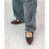 ひときわ輝く足元のワンポイント。メタルモチーフストラップパンプス | futier land | 詳細画像22 