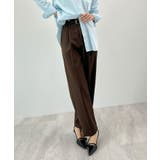 ブラウン | 脚長効果抜群の美脚ライン。センタータックテーパードパンツ | futier land
