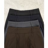 脚長効果抜群の美脚ライン。センタータックテーパードパンツ | futier land | 詳細画像32 