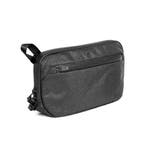 BLACK | エアー ポーチ Aer | ギャレリア Bag＆Luggage