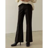 ゆとりのあるセミフレアシルエットが美脚メイク | Re:EDIT | 詳細画像3