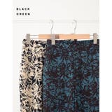 シックな配色とモードな雰囲気が魅力 フラワーペインティングテーパードパンツ パンツ | Re:EDIT | 詳細画像8