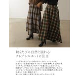 動くたびに自然と揺れるフレアシルエットに注目 シャギーチェックフレアスカート | Re:EDIT | 詳細画像6