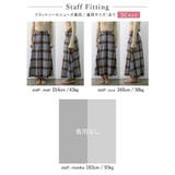 動くたびに自然と揺れるフレアシルエットに注目 シャギーチェックフレアスカート | Re:EDIT | 詳細画像30