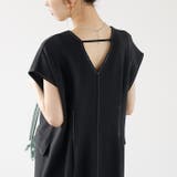 ブラック | バイカラーステッチバックオープンワンピース＜夏服＞ | GeeRA