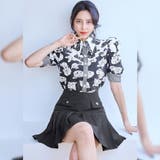 シックなモノトーンのバラが大人フェミニンなセットアップ(キャバドレス CABAR… | GRAXIA | 詳細画像16