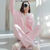 いちごミルクのようなカラーが甘酸っぱくフェミニンなルームウェア | GRAXIA | 詳細画像9 