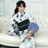 白地に黒の梅の花が優雅に配置されたモノクローム浴衣3点セット(YUKATA) | GRAXIA | 詳細画像9