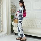 白地にモノクロームの花々が力強く大胆に配置された浴衣3点セット(YUKATA) | GRAXIA | 詳細画像3