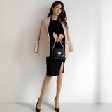 スタイルを語るサイドボタン×スリットが織りなす着痩せ効果抜群のリブニットワンピー… | GRAXIA | 詳細画像15 